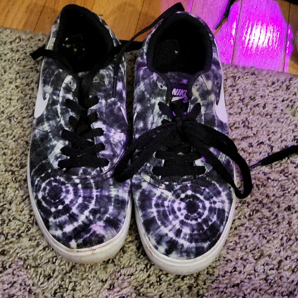 Nike SB 2018 black and white tie dye boys size 6Y - Picture 1 of 5